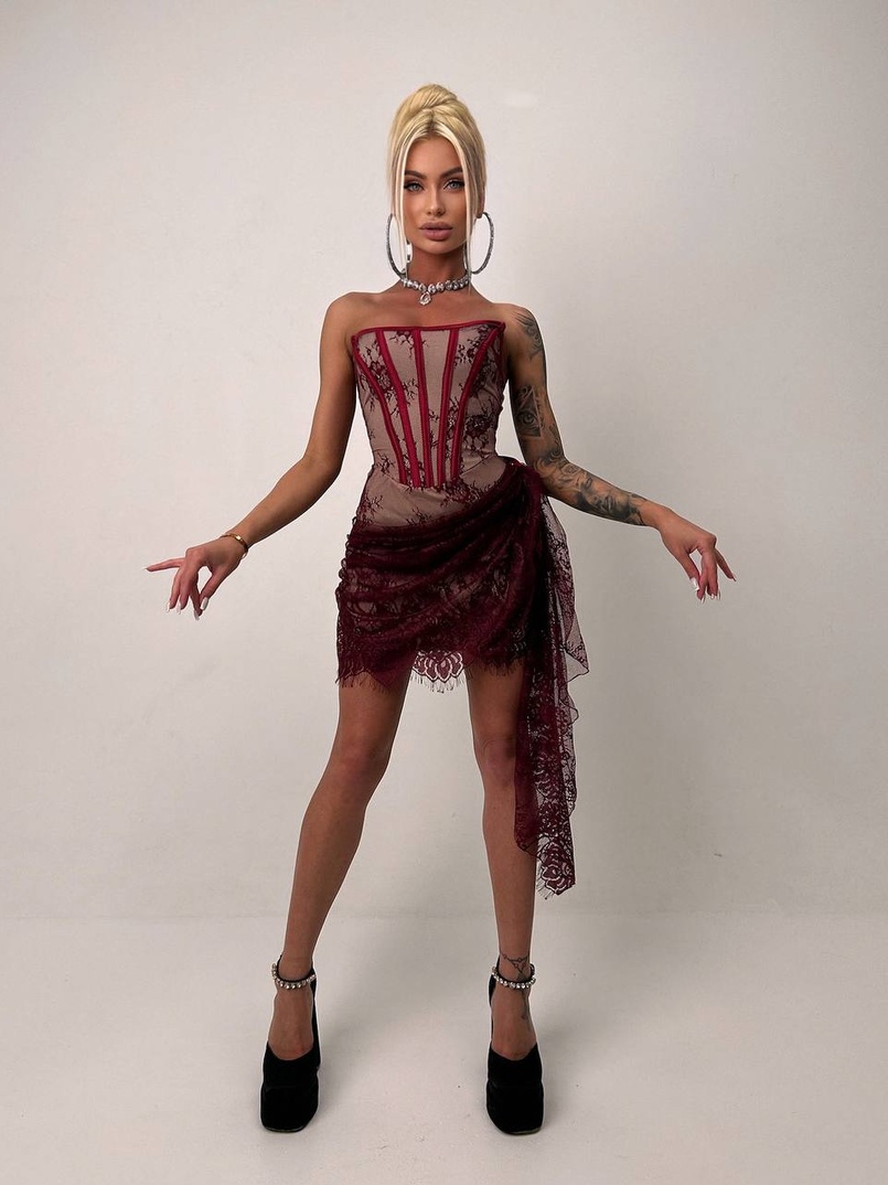 Мереживна сукня міні зі шлейфом   | PUSHKA SHOP