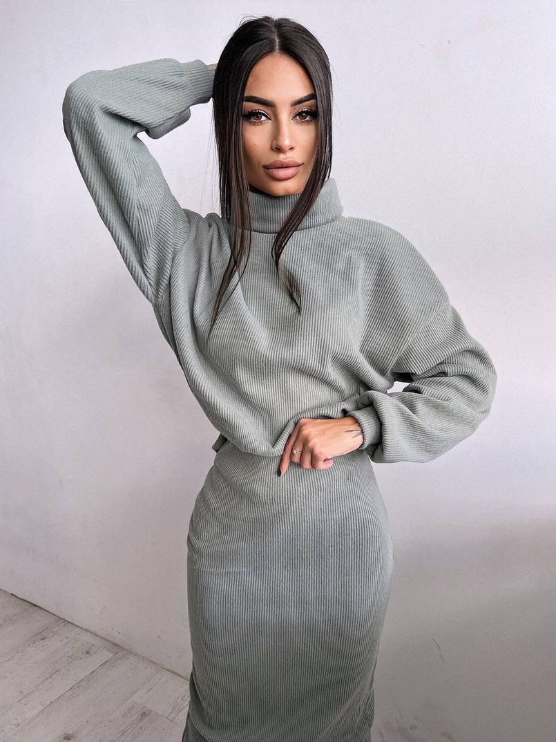 Костюм із теплого трикотажу-рубчика: светр + спідниця Костюм із теплого трикотажу-рубчика: светр + спідниця | PUSHKA SHOP