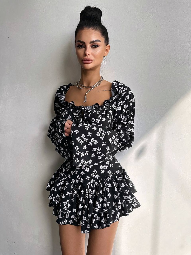 Сукня з воланами та шнурівкою по спинці Сукня з воланами та шнурівкою по спинці | PUSHKA SHOP