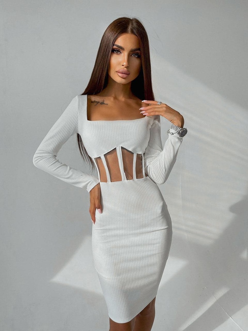 Приталенное платье с корсетной вставкой и  юбкой-карандашом  Приталенное платье с корсетной вставкой и  юбкой-карандашом  | PUSHKA SHOP