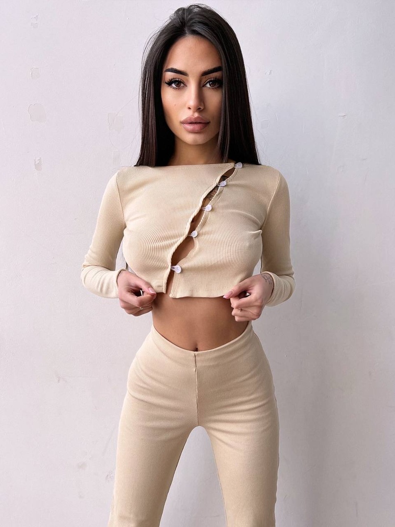 Комплект : штани кльош і топ на ґудзиках   Комплект : штани кльош і топ на ґудзиках   | PUSHKA SHOP