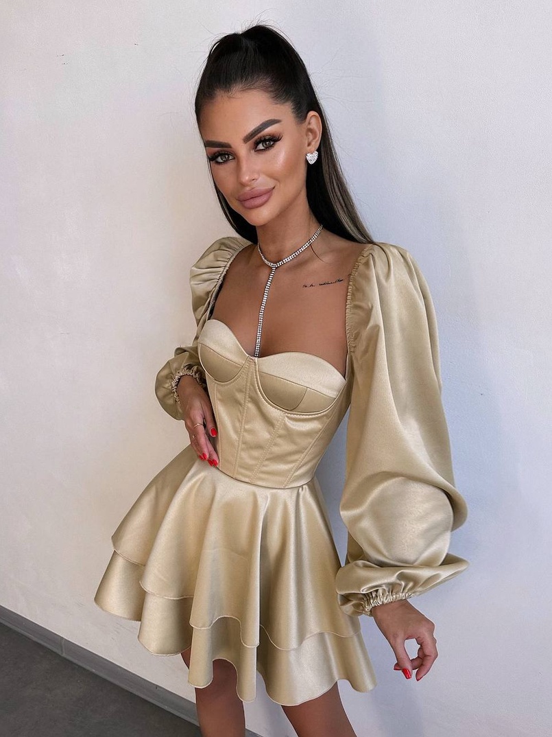 Атласна корсетна сукня бюстьє з пишною подвійною спідницею та об‘ємними рукавами Атласна корсетна сукня бюстьє з пишною подвійною спідницею та об‘ємними рукавами | PUSHKA SHOP