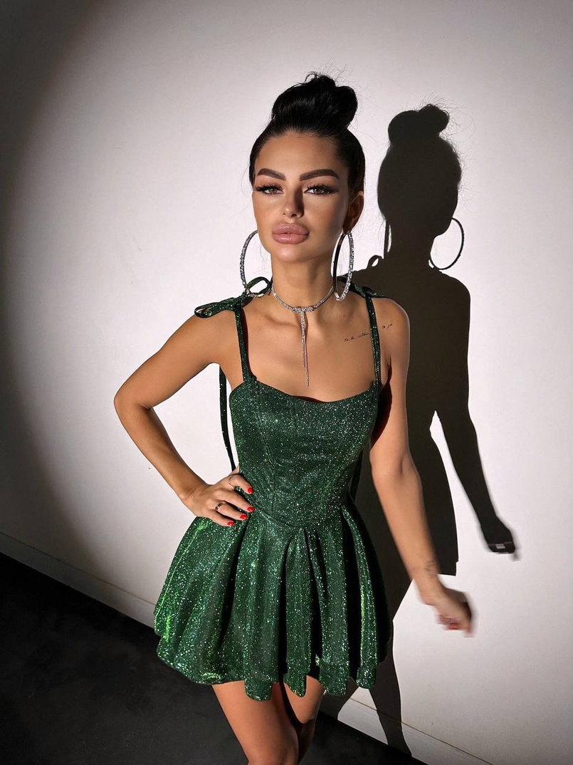 Блискуча корсетна сукня з пишною подвійною спідницею Блискуча корсетна сукня з пишною подвійною спідницею | PUSHKA SHOP