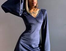 Оксамитова сукня,  декорована стразами з розкльошоними рукавами  Оксамитова сукня,  декорована стразами з розкльошоними рукавами  | PUSHKA SHOP