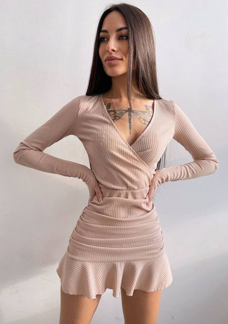 Трикотажное платье с присобранной юбкой | PUSHKA SHOP