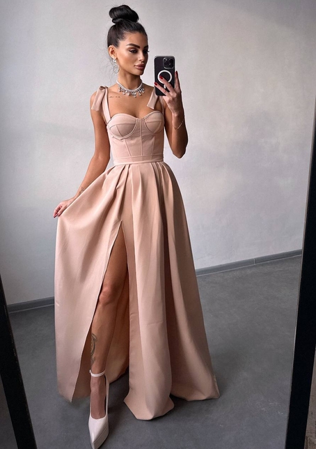 Сукня максі із чашечками та корсетним верхом | PUSHKA SHOP