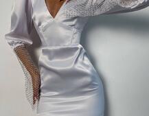 Атласна сукня, декорована сіткою зі стразами Атласна сукня, декорована сіткою зі стразами | PUSHKA SHOP