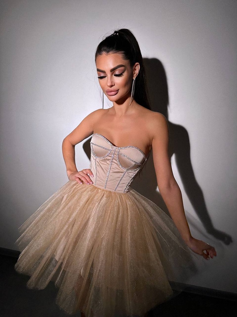 Комплект: корсет, декорований стразами  +  пишна фатинова спідниця Комплект: корсет, декорований стразами  +  пишна фатинова спідниця | PUSHKA SHOP