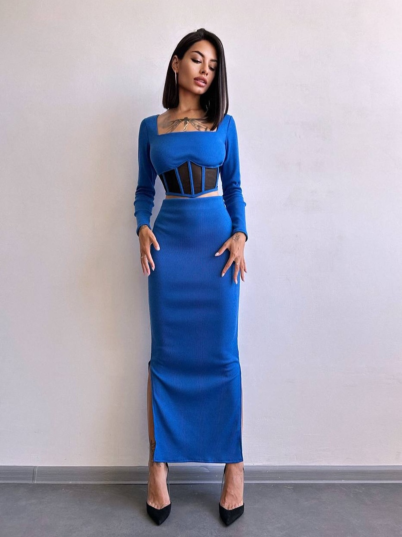 Трикотажний комплект: топ з елементами корсету та спідниця з розрізами  | PUSHKA SHOP