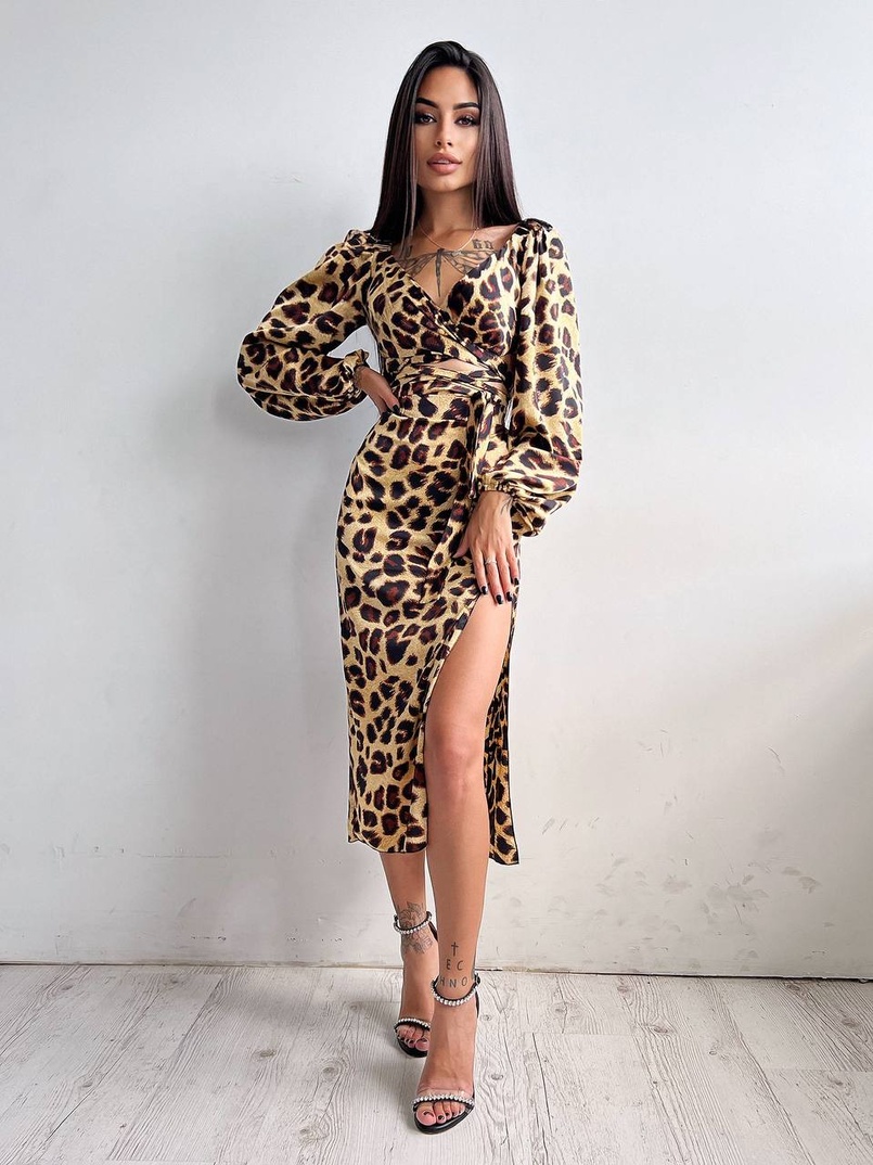 Комплект: топ із зав'язками на талії + спідниця міді з розрізом Комплект: топ із зав'язками на талії + спідниця міді з розрізом | PUSHKA SHOP