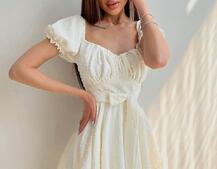 Платье со сборкой на груди и пышной юбкой  | PUSHKA SHOP