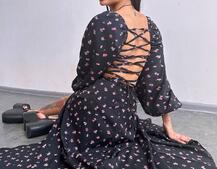 Сукня -міді зі шнурівкою на спинці та розрізом на ніжці Сукня -міді зі шнурівкою на спинці та розрізом на ніжці | PUSHKA SHOP