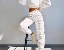 Базовий костюм на флісі з об'ємними капюшоном Базовий костюм на флісі з об'ємними капюшоном | PUSHKA SHOP