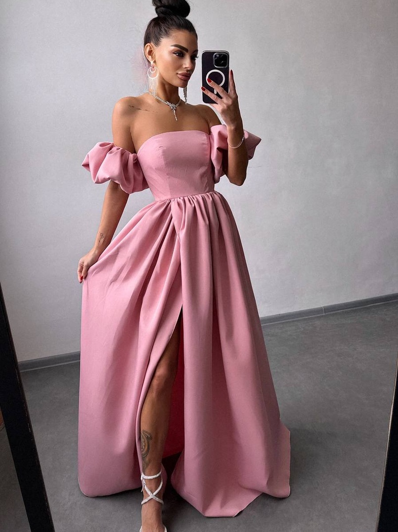 Сукня максі  з розрізом на спідниці та об’ємними рукавами  Сукня максі  з розрізом на спідниці та об’ємними рукавами  | PUSHKA SHOP