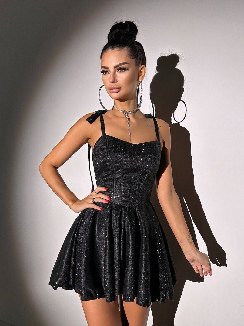 Блискуча корсетна сукня з пишною подвійною спідницею Блискуча корсетна сукня з пишною подвійною спідницею | PUSHKA SHOP