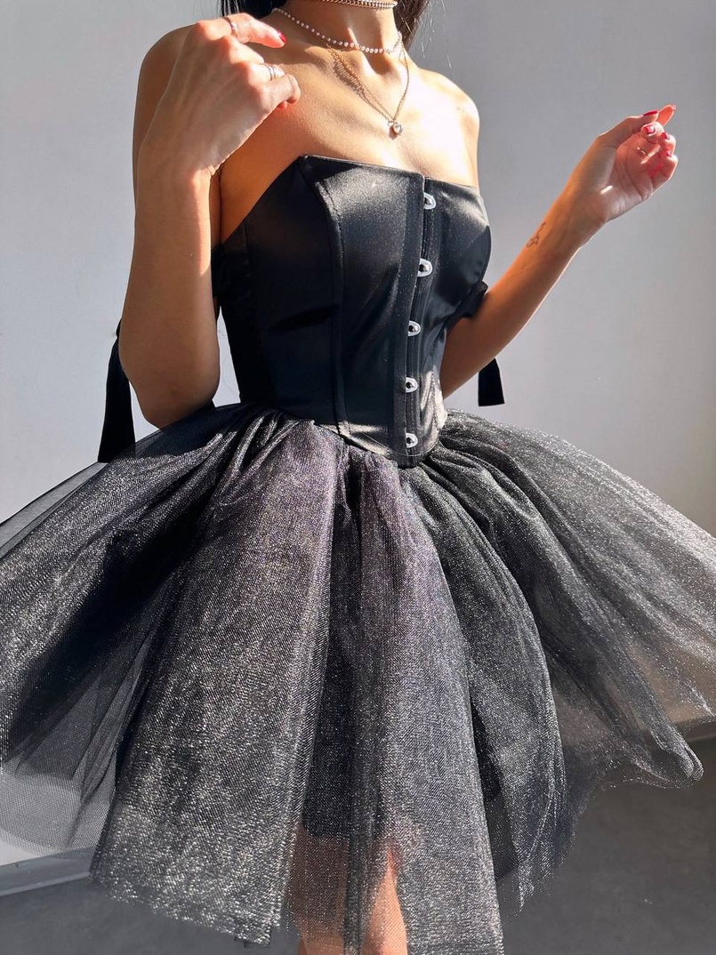 Атласна корсетна сукня міні з гачками та пишною фатиновою спідницею  | PUSHKA SHOP