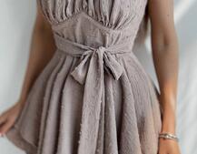 Платье со сборкой на груди и пышной юбкой  Платье со сборкой на груди и пышной юбкой  | PUSHKA SHOP