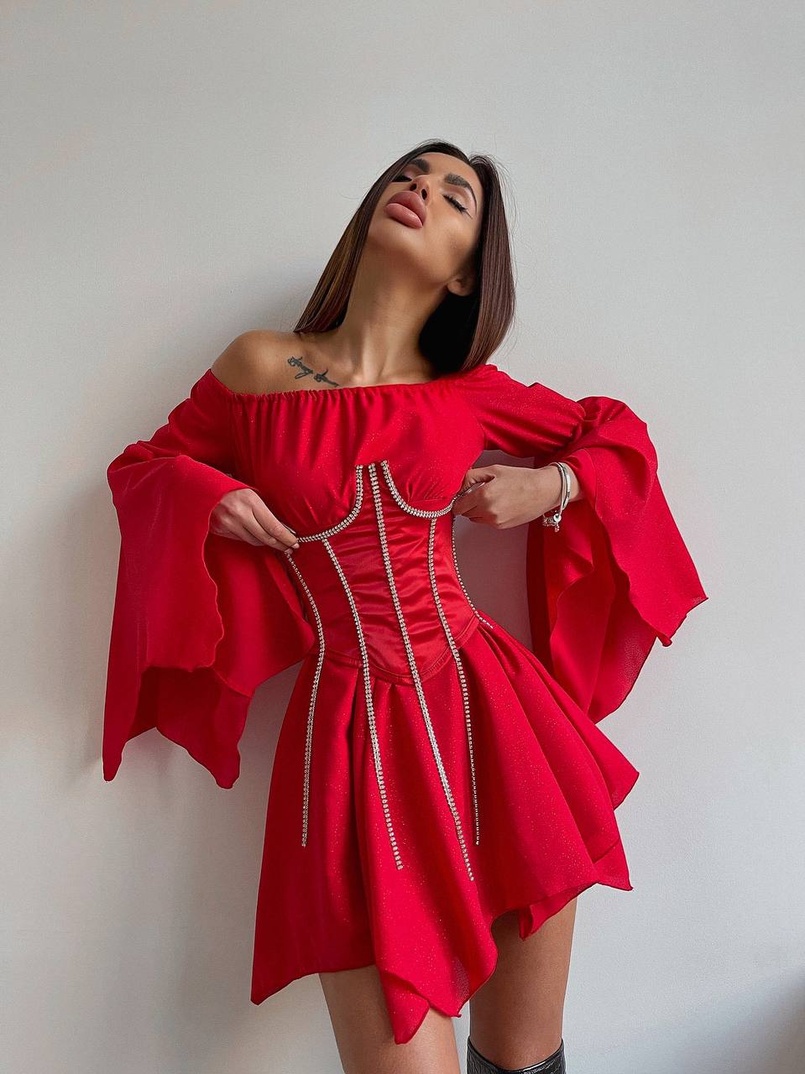 Шифонова сукня на підкладці з розкльошеними рукавами з асиметричною спідницею + корсет декорований стразами Ручна робота! Шифонова сукня на підкладці з розкльошеними рукавами з асиметричною спідницею + корсет декорований стразами Ручна робота! | PUSHKA SHOP