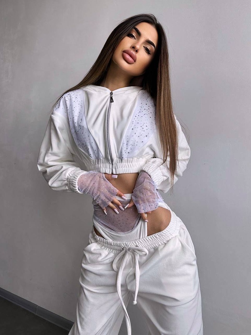 Велюровий комплект декорований стразами( бомбер+ рукавички+ штани + трусики) Велюровий комплект декорований стразами( бомбер+ рукавички+ штани + трусики) | PUSHKA SHOP