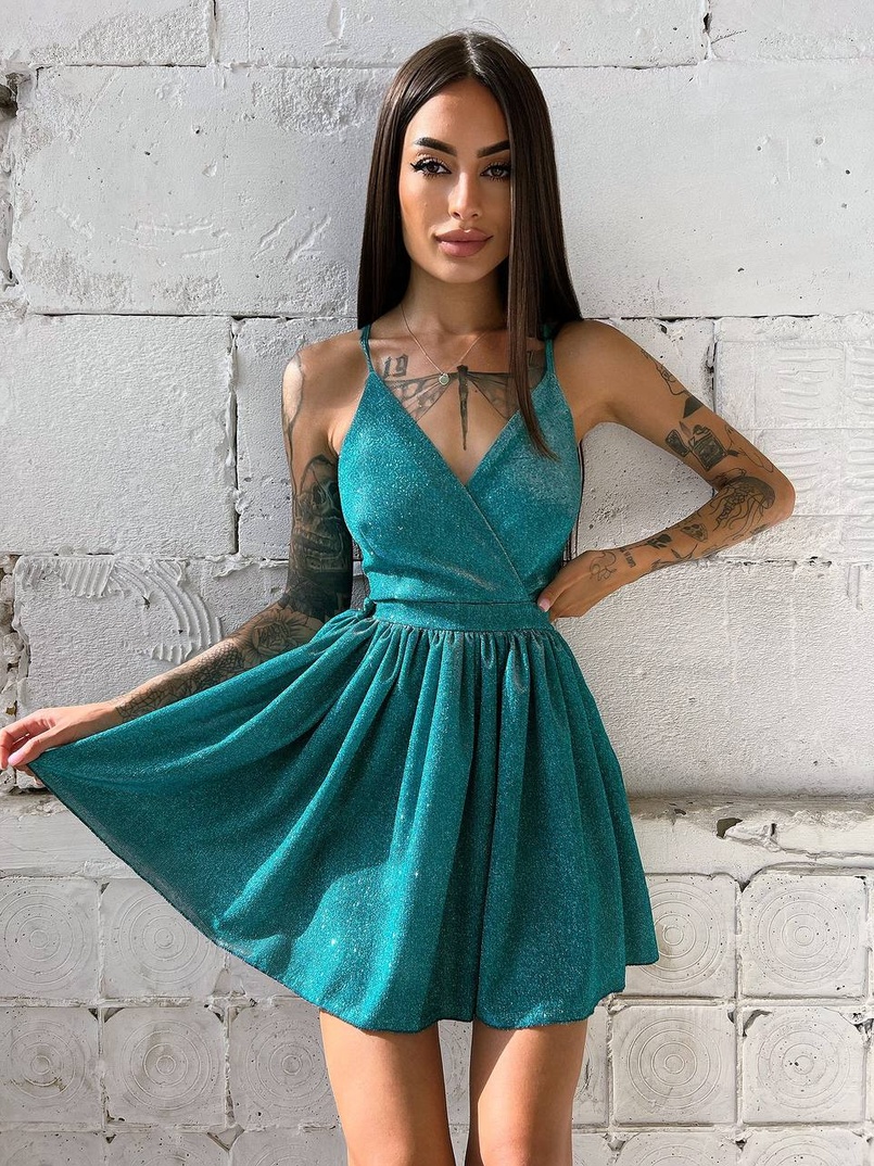 Блестящее платье с пышной юбкой и шнуровкой на спинке  | PUSHKA SHOP