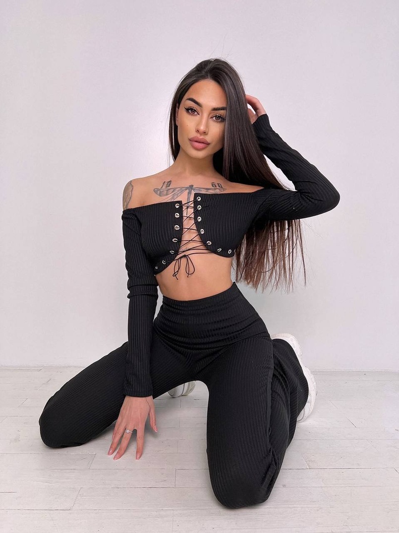 Комплект : штани кльош і топ на шнурівці    Комплект : штани кльош і топ на шнурівці    | PUSHKA SHOP