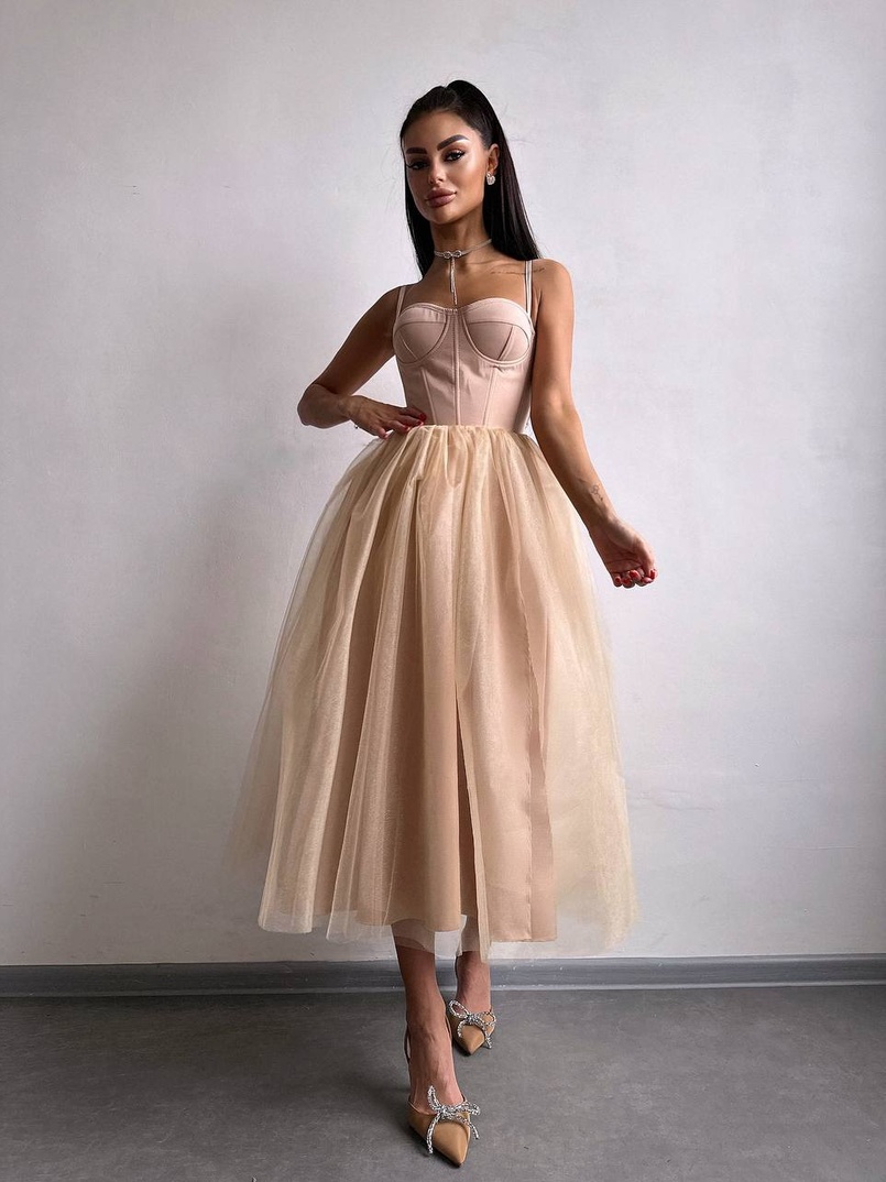 Сукня міді із чашечками з пишною спідницею | PUSHKA SHOP