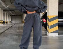 Теплий та мʼякий комплект: Обʼємний худі з капюшоном та штани з манжетами  Дуже приємний до тіла Теплий та мʼякий комплект: Обʼємний худі з капюшоном та штани з манжетами  Дуже приємний до тіла | PUSHKA SHOP