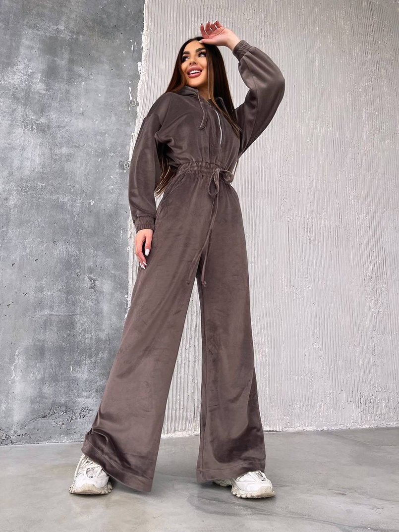 Велюровий комбінезон  Велюровий комбінезон  | PUSHKA SHOP