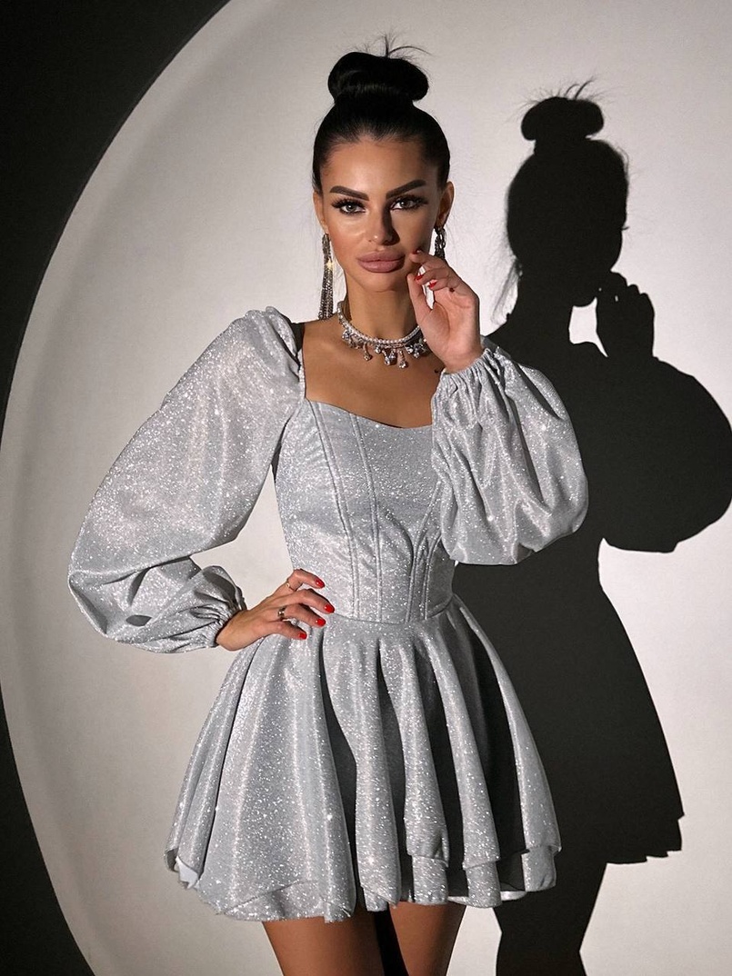 Сяюча корсетна сукня з пишною подвійною спідницею та об‘ємними рукавами | PUSHKA SHOP