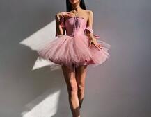 Атласна корсетна сукня міні з гачками та пишною фатиновою спідницею  Атласна корсетна сукня міні з гачками та пишною фатиновою спідницею  | PUSHKA SHOP