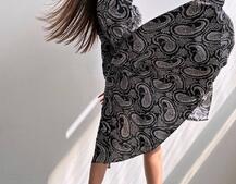 Сукня міді з квітковим принтом  Сукня міді з квітковим принтом  | PUSHKA SHOP