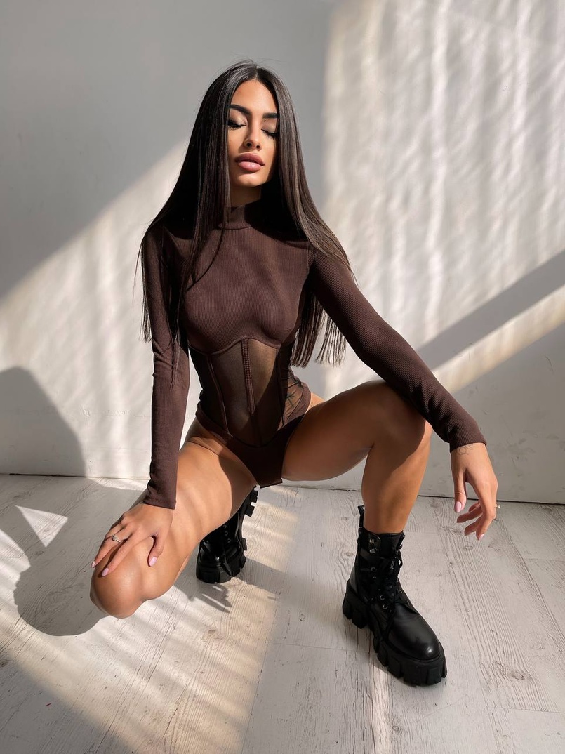 Трикотажне боді з сітчастою вставкою Трикотажне боді з сітчастою вставкою | PUSHKA SHOP