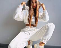 Базовий костюм на флісі з об'ємними капюшоном Базовий костюм на флісі з об'ємними капюшоном | PUSHKA SHOP