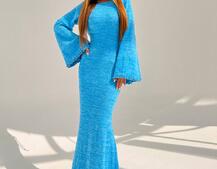 Трикотажна сукня максі з розкльошеними рукавами та відкритою спиною Трикотажна сукня максі з розкльошеними рукавами та відкритою спиною | PUSHKA SHOP