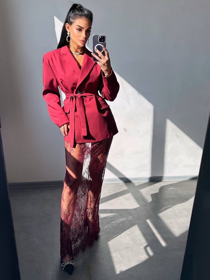 Комплект: піджак + блуза з баской + мереживна спідниця-шорти  Комплект: піджак + блуза з баской + мереживна спідниця-шорти  | PUSHKA SHOP