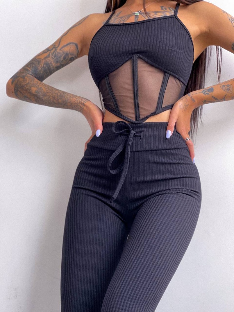 Трикотажный комплект: корсетный топ на косточках + леггинсы Трикотажный комплект: корсетный топ на косточках + леггинсы | PUSHKA SHOP