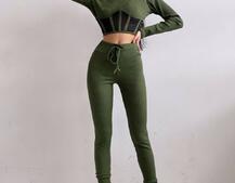 Трикотажний комплект: корсетний топ + легінси Трикотажний комплект: корсетний топ + легінси | PUSHKA SHOP