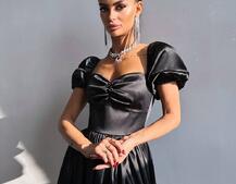 Атласна сукня максі із розрізом на спідниці Атласна сукня максі із розрізом на спідниці | PUSHKA SHOP