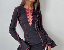 Трикотажное платье с контрастными элементами и шнуровкой  | PUSHKA SHOP