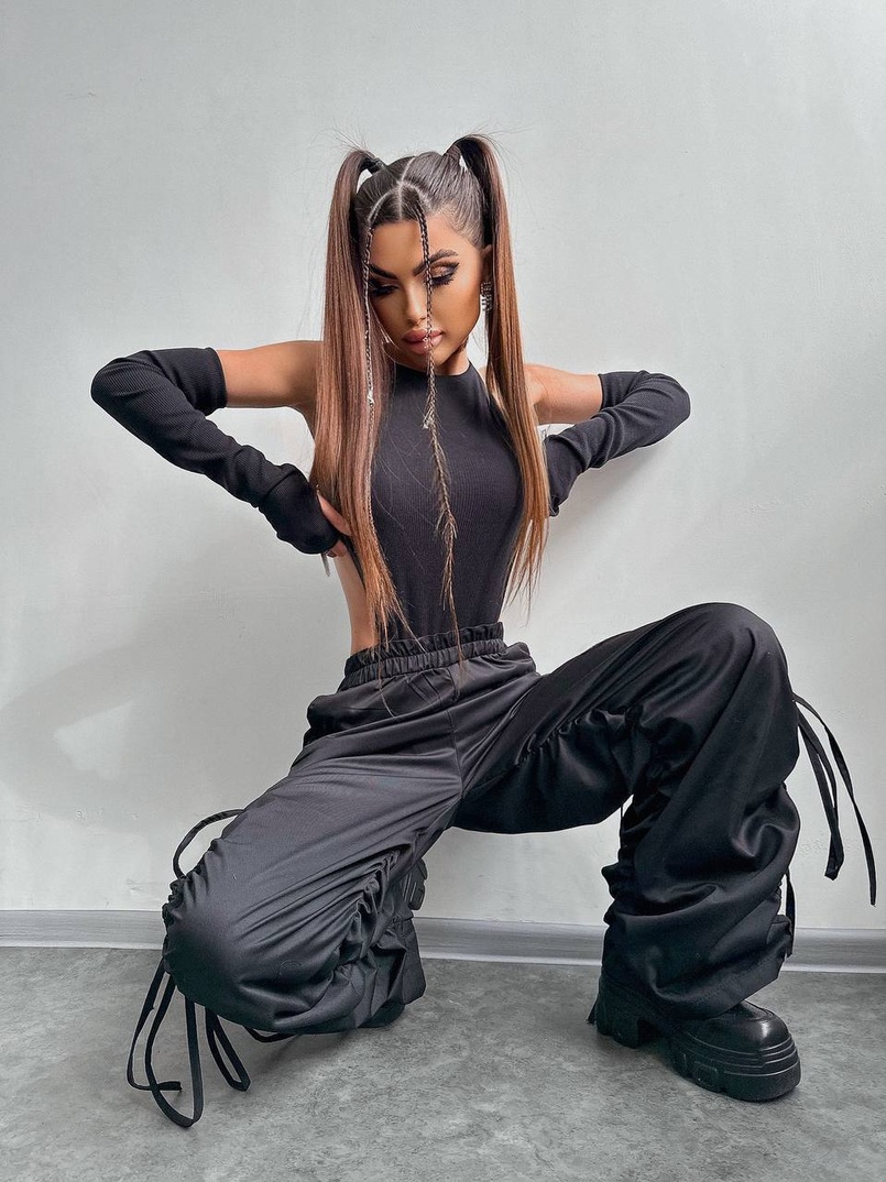 Комплект: коттонові джогери + боді Комплект: коттонові джогери + боді | PUSHKA SHOP