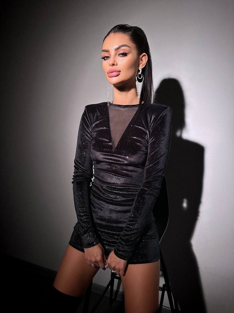 Сяюча оксамитова сукня   Сяюча оксамитова сукня   | PUSHKA SHOP