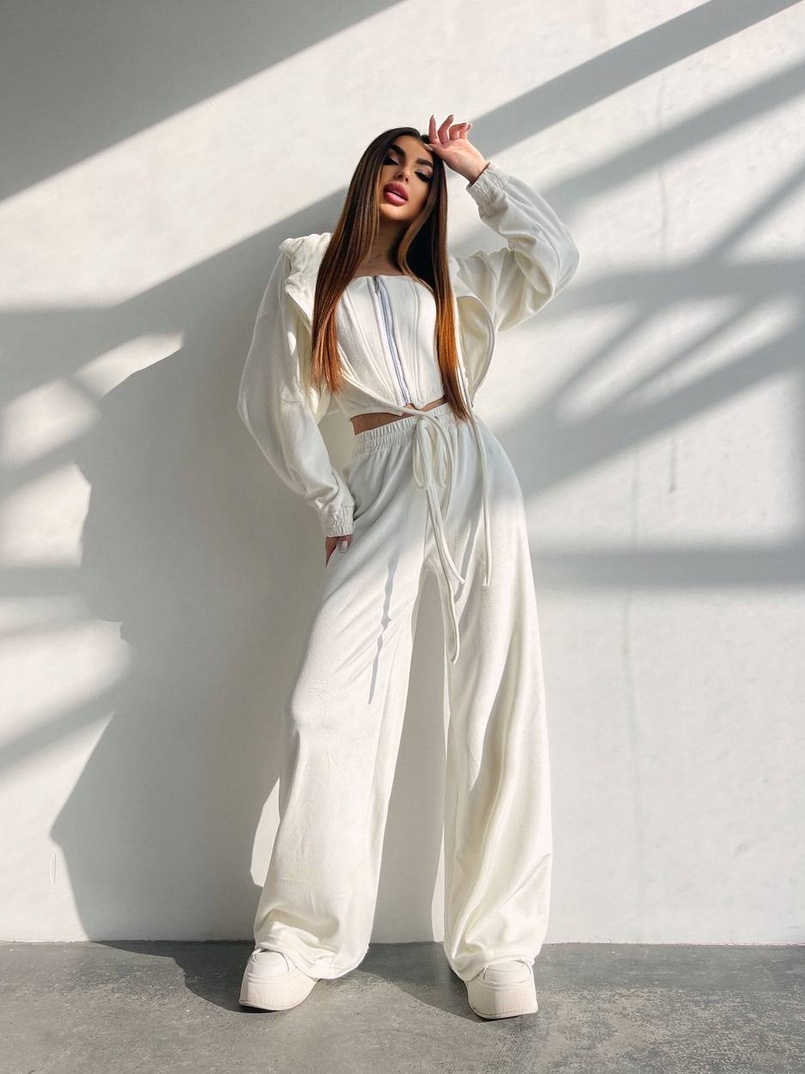 Велюровий комплект трійка: кофта + корсет на блискавці+ штани Велюровий комплект трійка: кофта + корсет на блискавці+ штани | PUSHKA SHOP