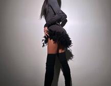 Сукні міні декорована стразами та натуральним пір‘ям Сукні міні декорована стразами та натуральним пір‘ям | PUSHKA SHOP