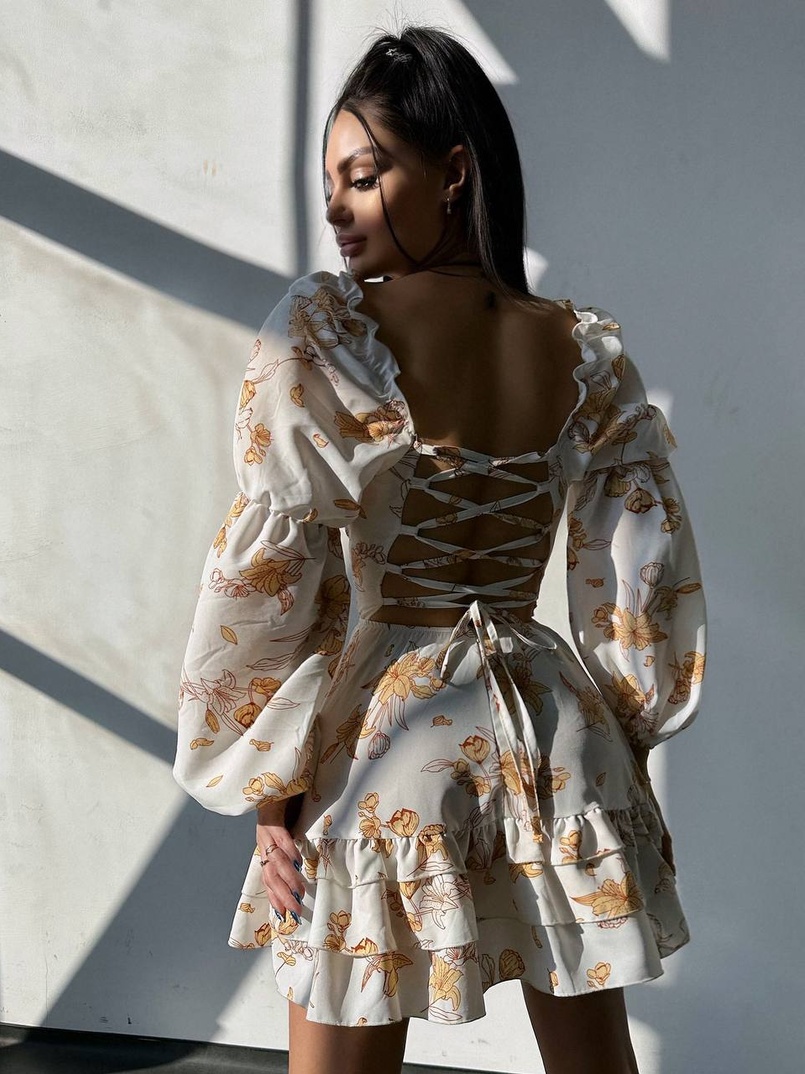 Квіткова сукня з воланами та шнуровкою по спинці Квіткова сукня з воланами та шнуровкою по спинці | PUSHKA SHOP