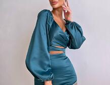 Атласний комплект, декорований бахромою зі страз Атласний комплект, декорований бахромою зі страз | PUSHKA SHOP