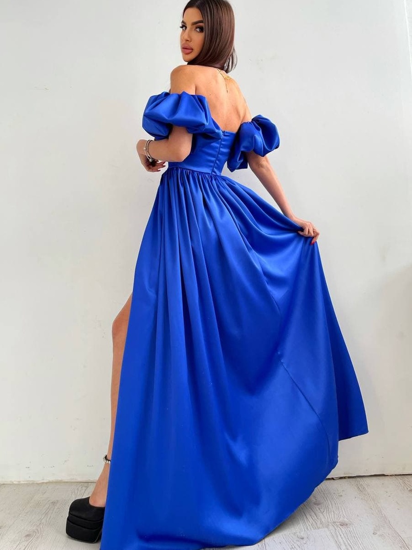 Атласное платье макси с объемными рукавами   Атласное платье макси с объемными рукавами   | PUSHKA SHOP