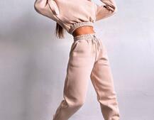 Базовий костюм на флісі з об'ємними капюшоном Базовий костюм на флісі з об'ємними капюшоном | PUSHKA SHOP