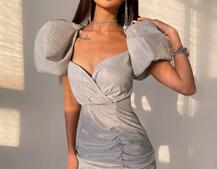 Блестящее платье с объемными рукавами  Блестящее платье с объемными рукавами  | PUSHKA SHOP