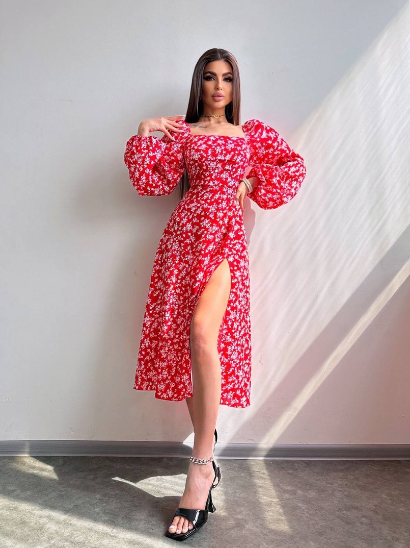 Квіткова сукня-міді зі шнурівкою на спинці та розрізом на ніжці Квіткова сукня-міді зі шнурівкою на спинці та розрізом на ніжці | PUSHKA SHOP