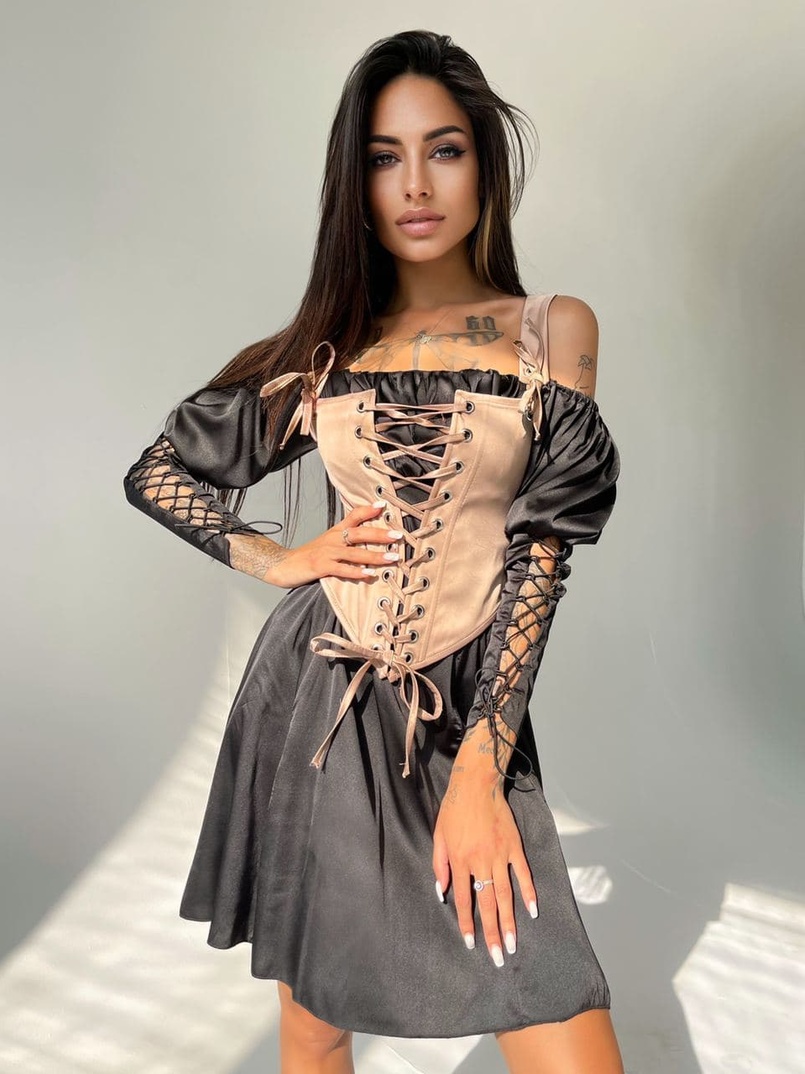 Шелковое платье + атласный корсет на шнуровке Шелковое платье + атласный корсет на шнуровке | PUSHKA SHOP